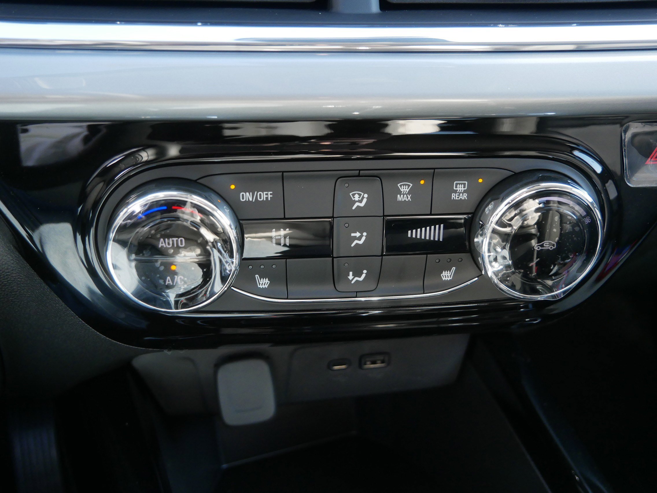 New 2026 Chevrolet Trax LT w/ LT Convenience Package image 16