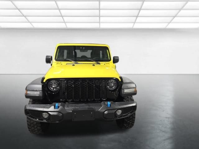Used 2023 Jeep Wrangler Unlimited w/ Sun & Screen Package AWD/4WD image 10