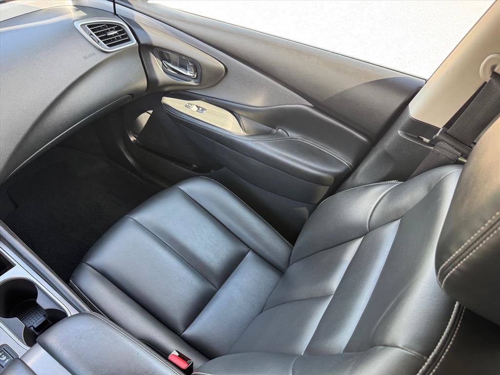 Used 2023 Nissan Murano SV AWD/4WD image 18