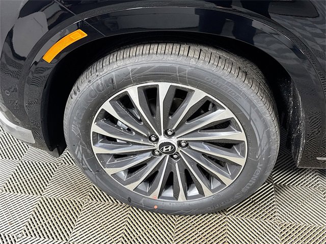 Used 2025 Hyundai Palisade Calligraphy image 4