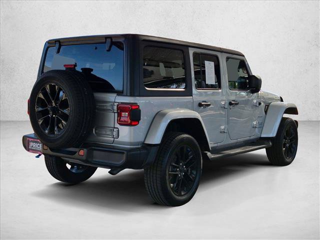 Used 2022 Jeep Wrangler Unlimited Sahara w/ Cold Weather Group AWD/4WD image 5