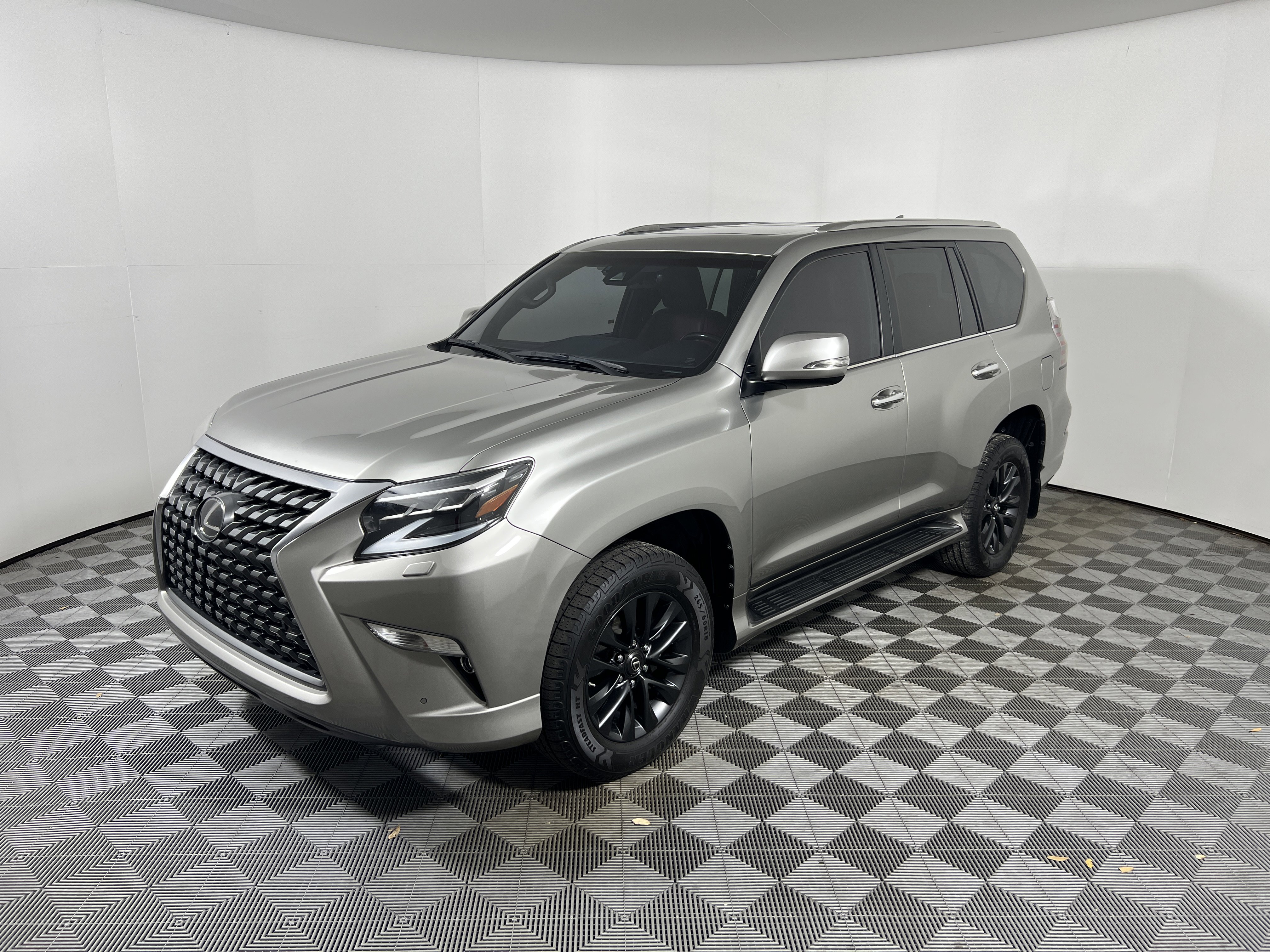 Used 2021 Lexus GX 460 Premium w/ Premium Package AWD/4WD image 9