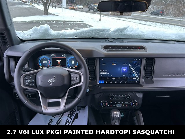 New 2025 Ford Bronco Badlands image 6