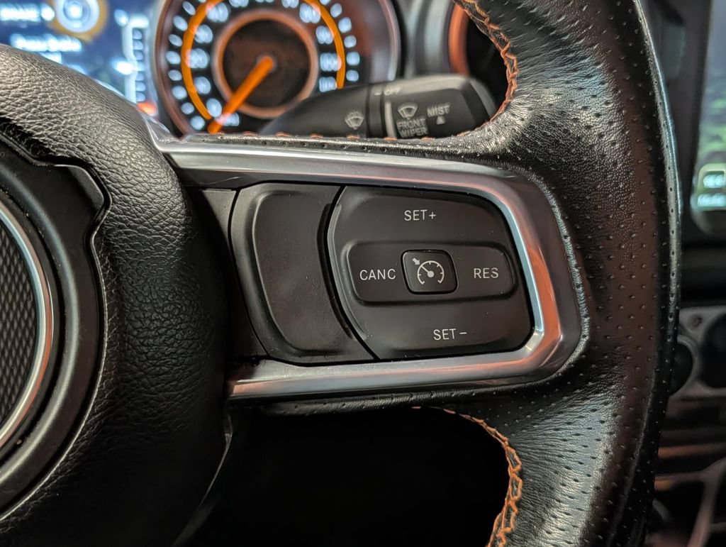 Used 2023 Jeep Gladiator Mojave AWD/4WD image 49