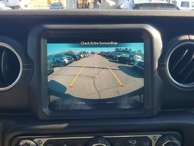 Certified 2022 Jeep Wrangler Unlimited Sahara w/ Cold Weather Group image 27