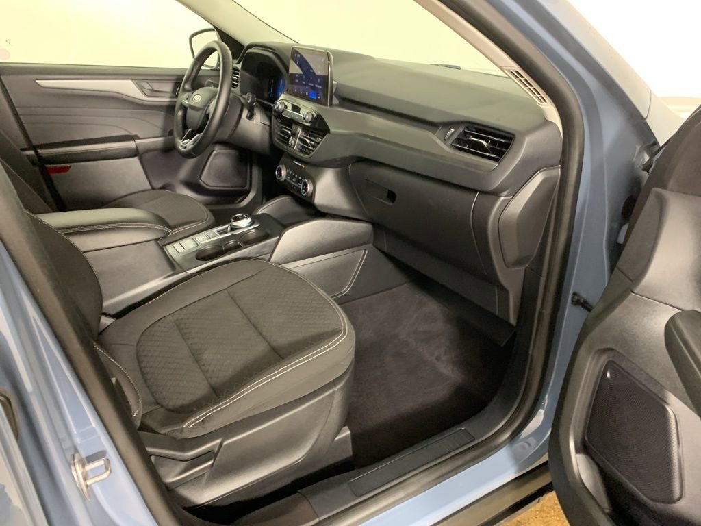 Used 2023 Ford Escape Active image 36
