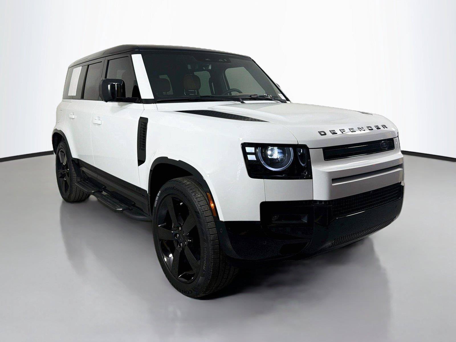 New 2026 Land Rover Defender 110 V8 AWD/4WD image 3