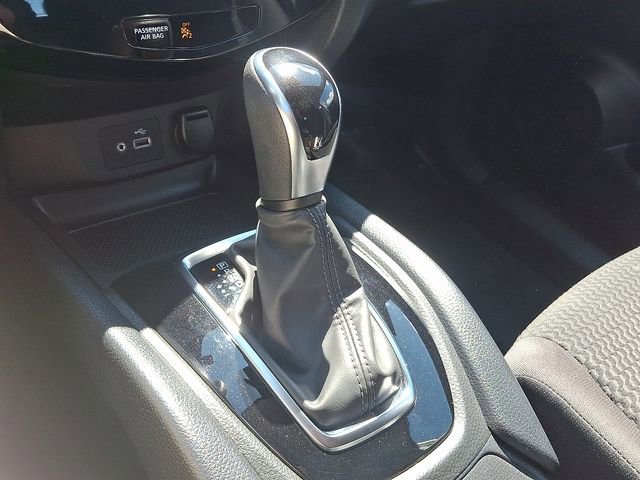 Used 2021 Nissan Rogue Sport S image 15