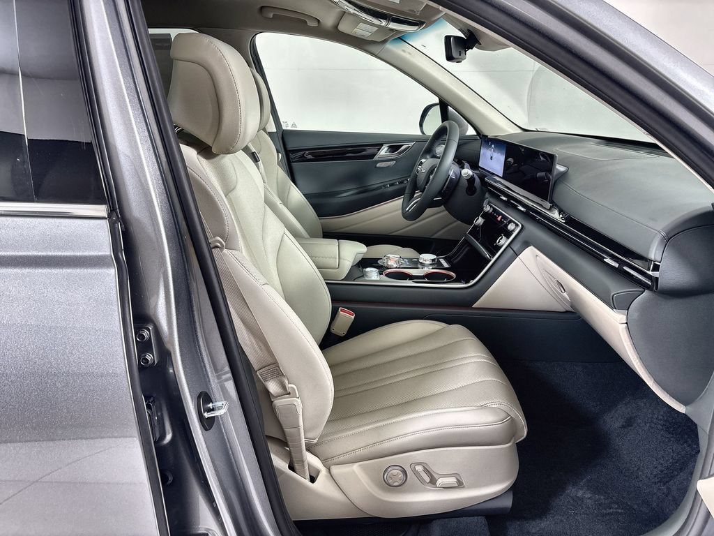 New 2026 Genesis GV80 2.5T RWD image 25