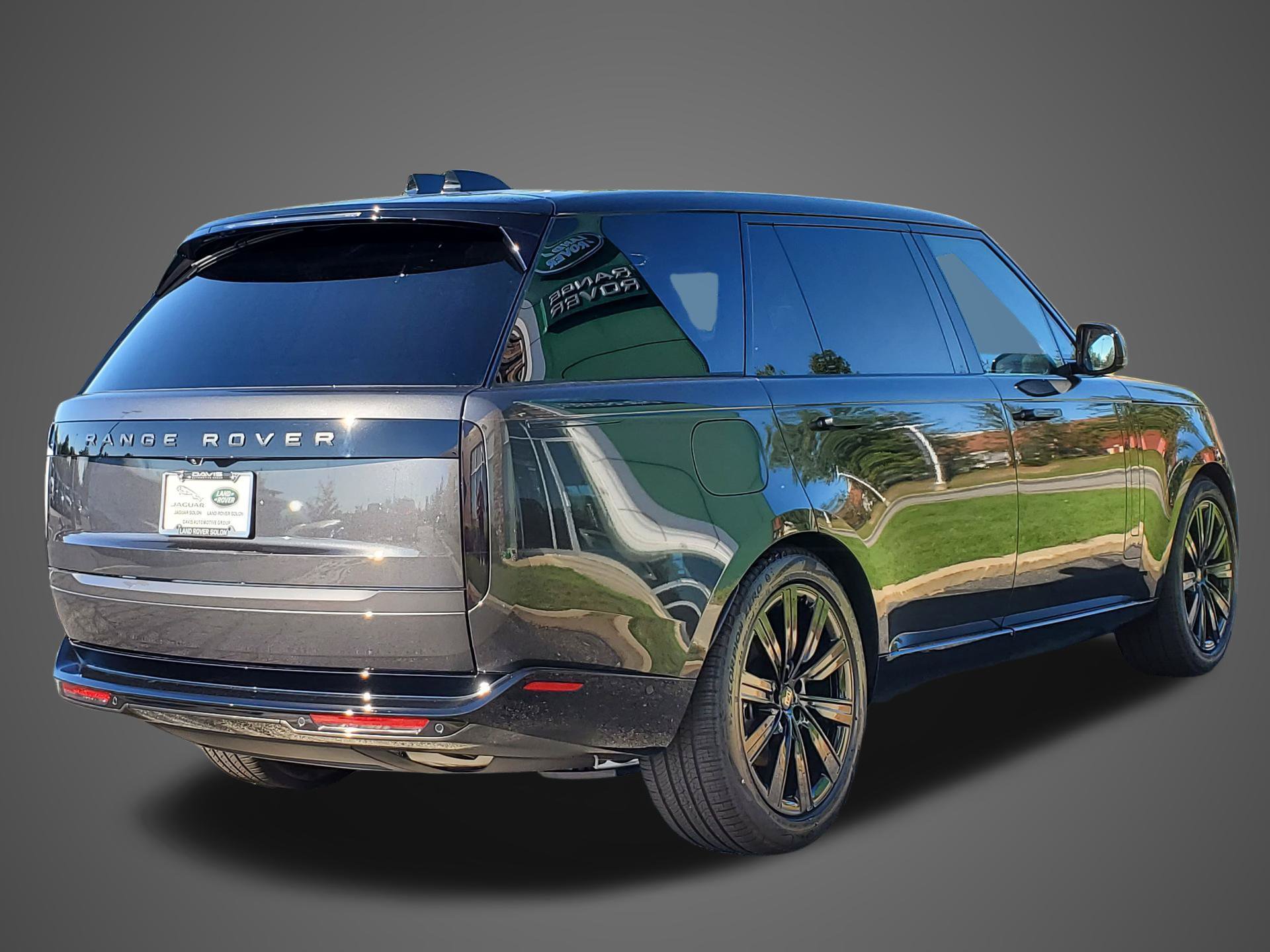 New 2027 Land Rover Range Rover Long Wheelbase SE AWD/4WD image 5