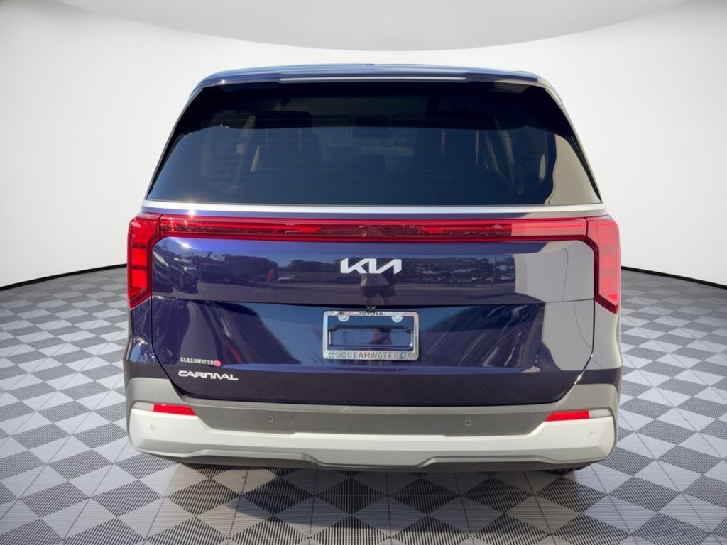 Used 2026 Kia Carnival FWD image 11