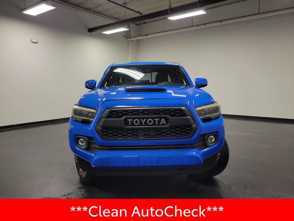 Used 2020 Toyota Tacoma TRD Sport AWD/4WD image 3