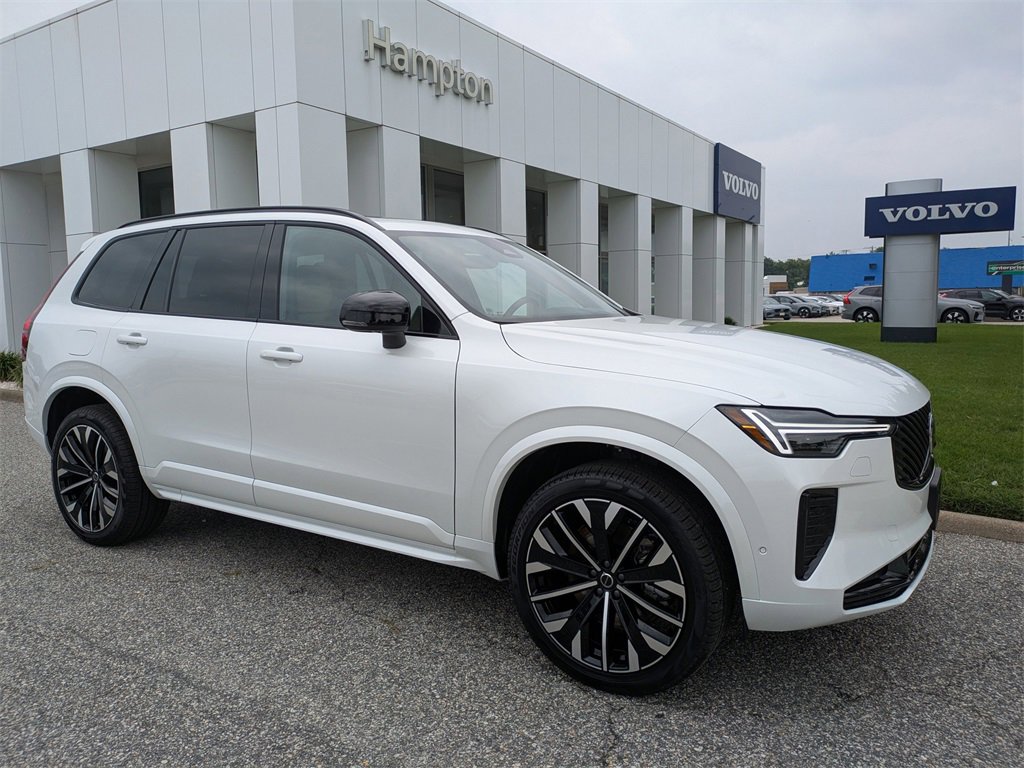 New 2026 Volvo XC90 T8 Ultra w/ Protection Package Premier image 2