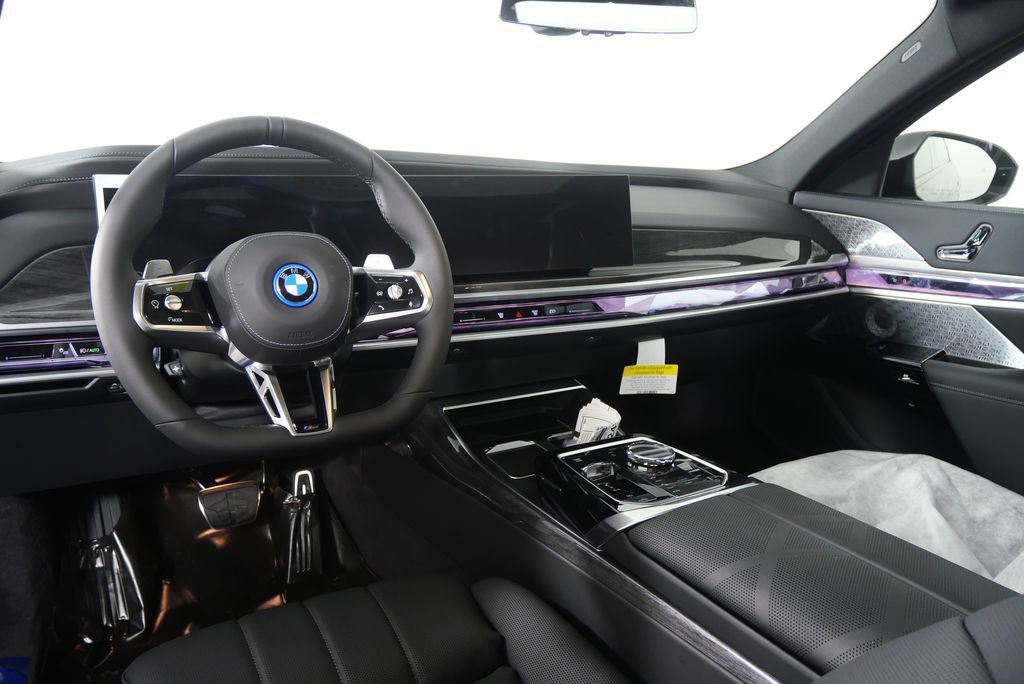 New 2026 BMW 750e xDrive w/ Executive Package image 19