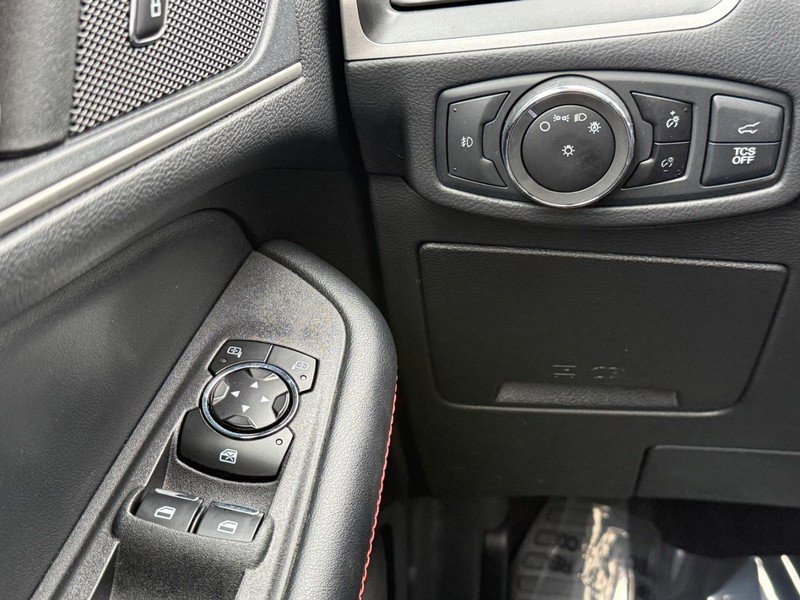 Certified 2023 Ford Edge ST-Line w/ Class II Trailer Tow Package image 28