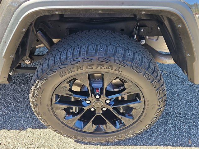 Used 2024 Jeep Gladiator Sport image 7