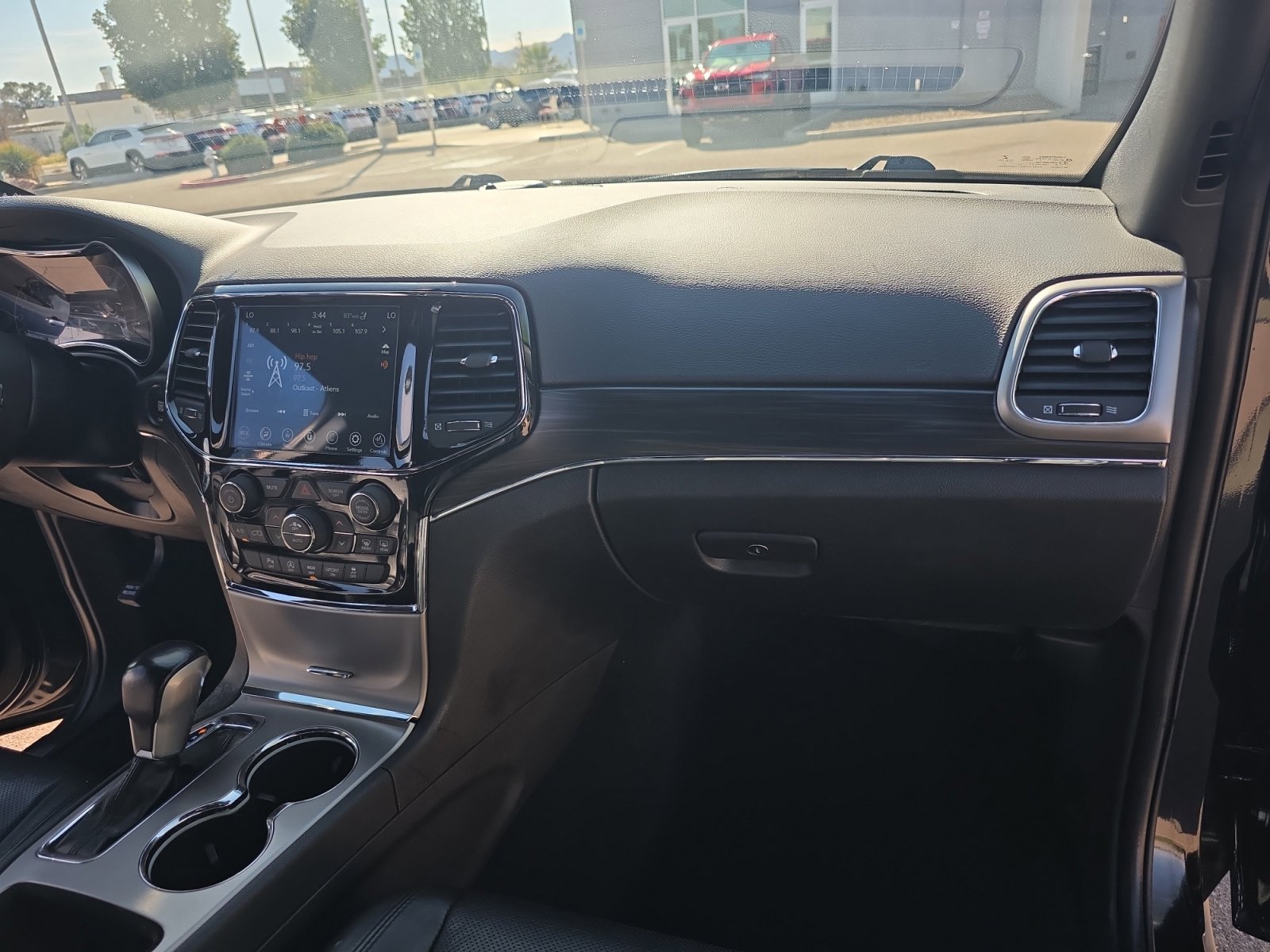 Used 2021 Jeep Grand Cherokee Limited w/ Luxury Group II image 20
