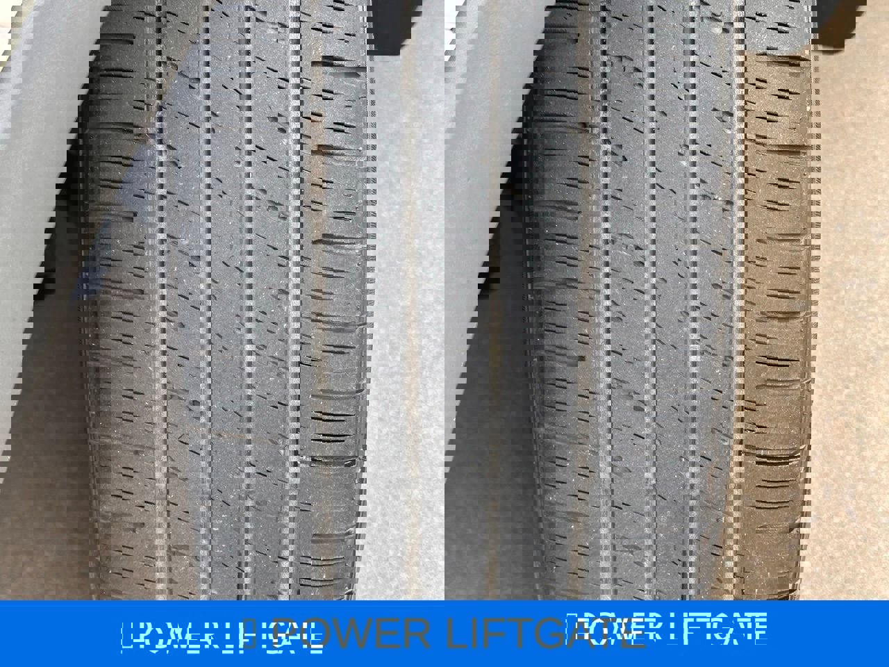 Used 2019 Lincoln MKC Select w/ Select Plus Package image 3