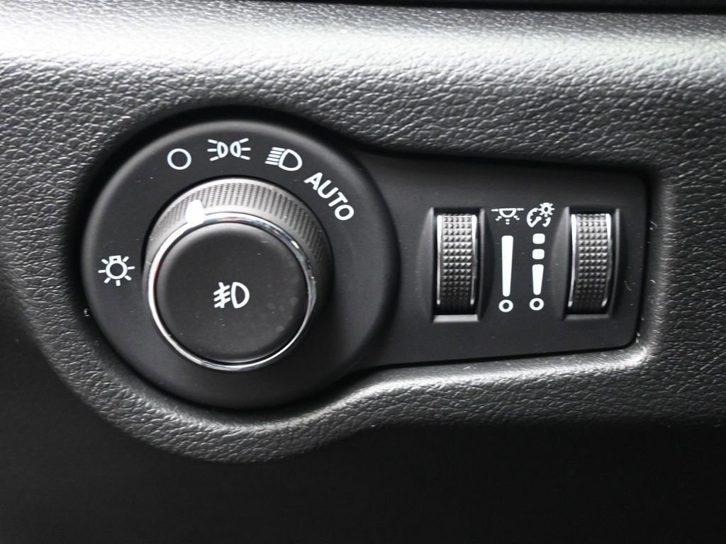 New 2026 Chrysler Pacifica Select image 20