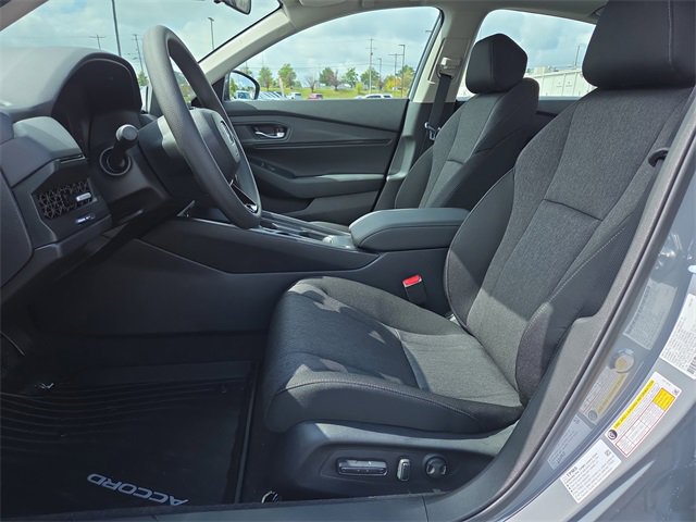 New 2025 Honda Accord SE image 5