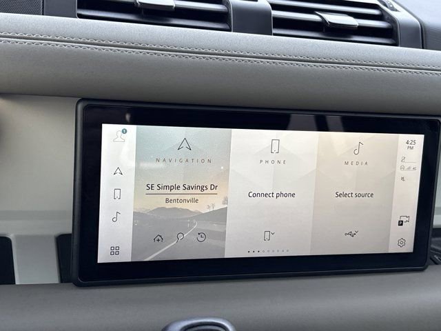 Used 2024 Land Rover Defender 90 S image 29