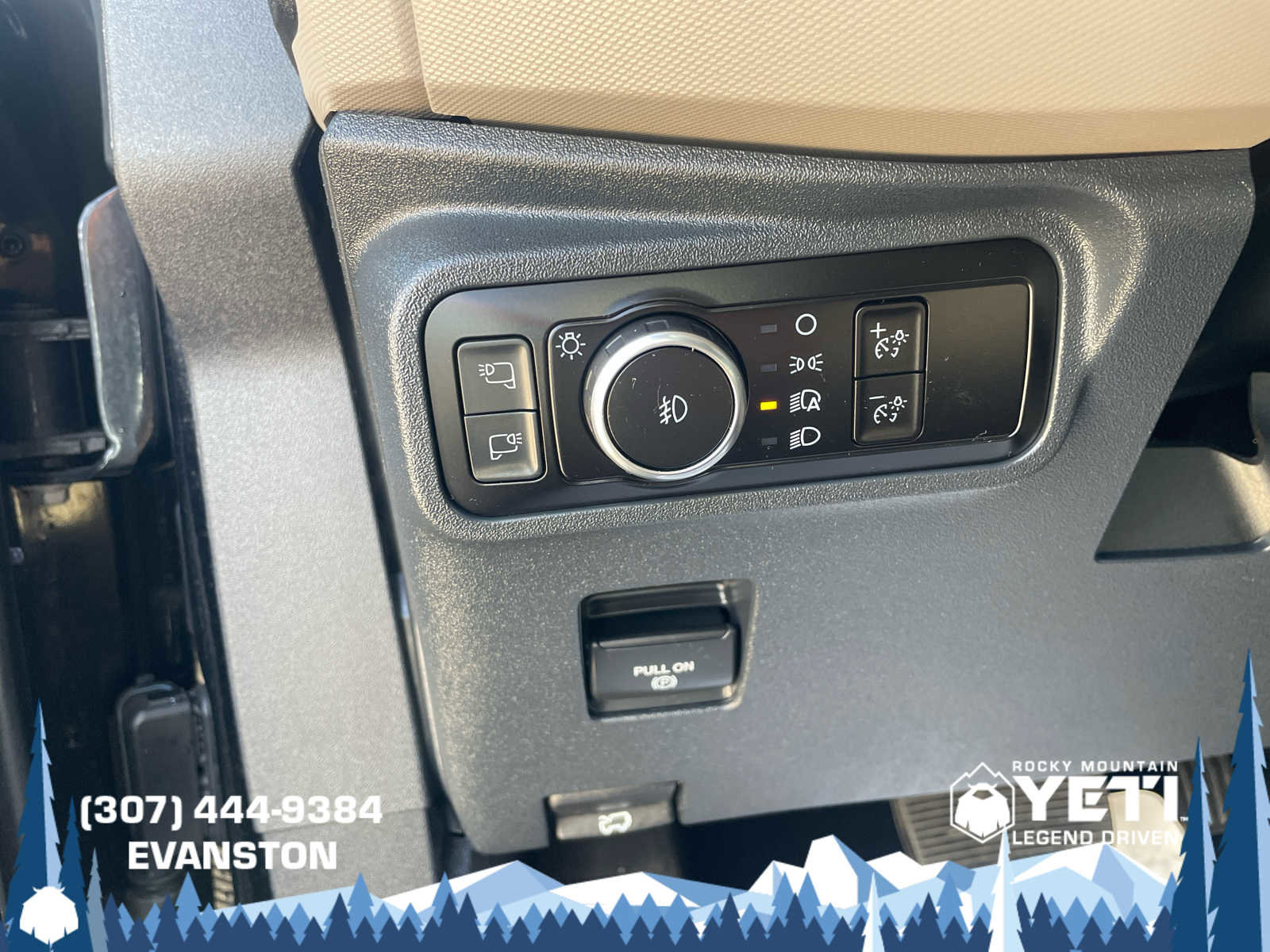 Used 2023 Ford Bronco Wildtrak image 11