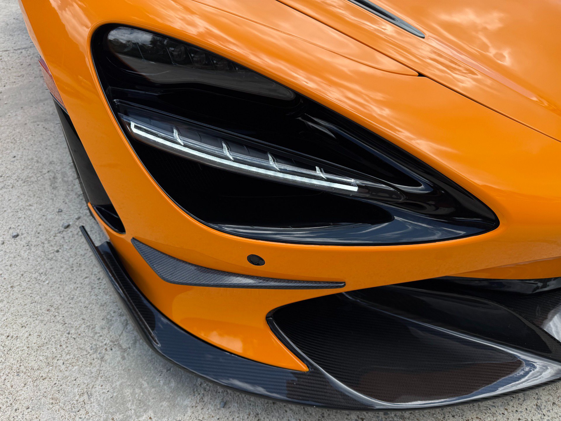 Used 2021 McLaren 720S Performance RWD image 57