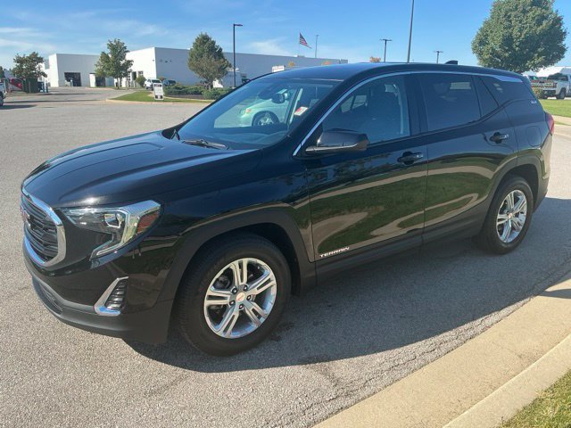 Used 2020 GMC Terrain SLE FWD image 3