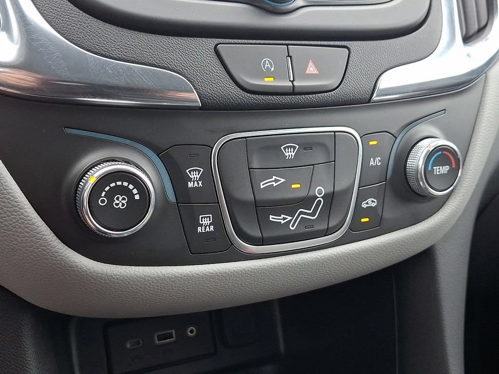 Used 2024 Chevrolet Equinox LS AWD/4WD image 16