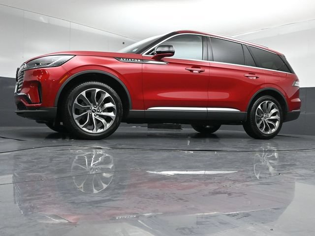 Certified 2025 Lincoln Aviator Reserve w/ Illumination Package AWD/4WD image 42