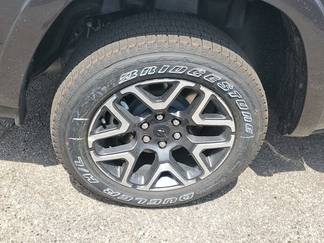 New 2026 RAM 1500 Laramie w/ Sport Appearance Package AWD/4WD image 5