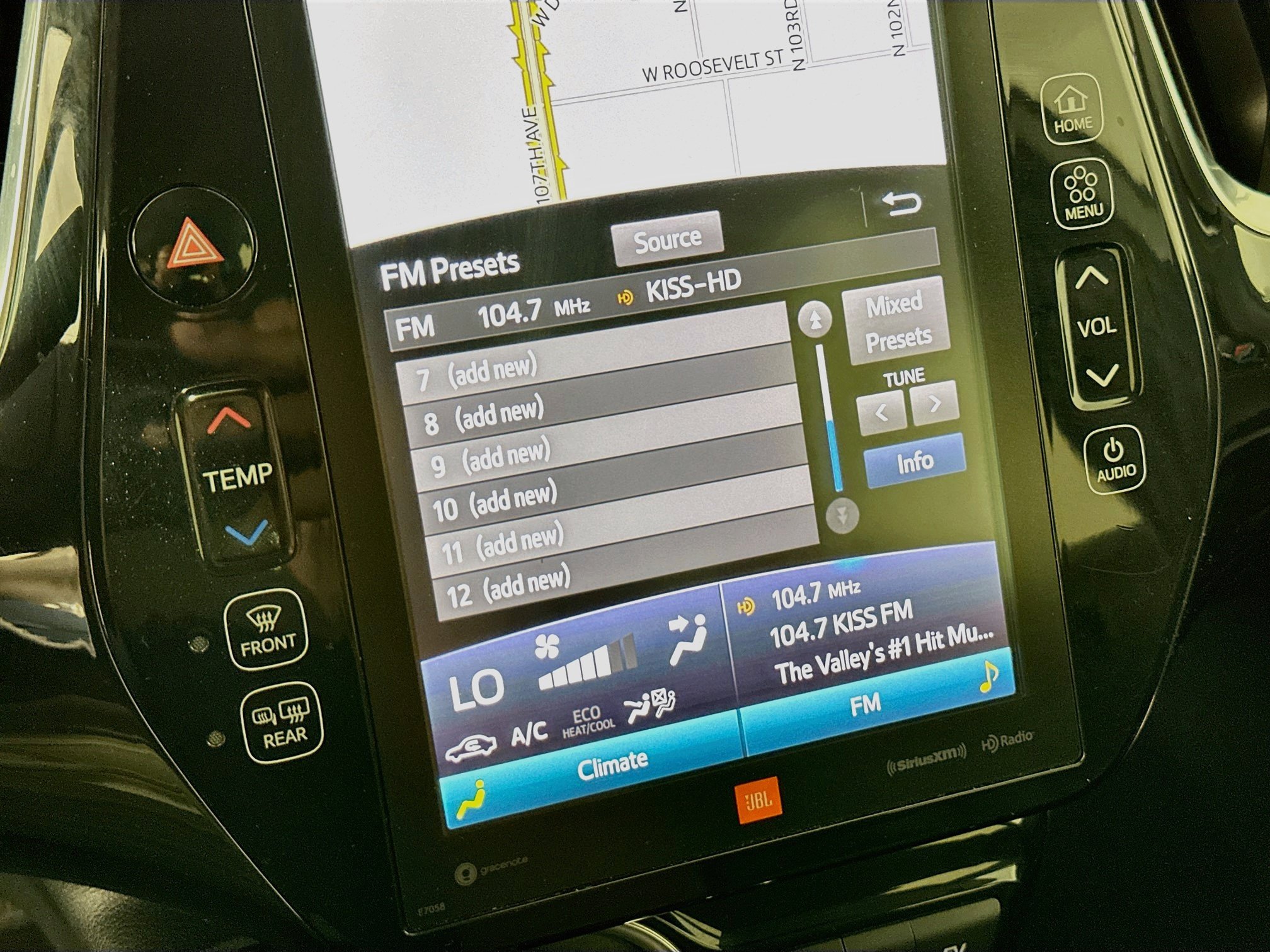 Used 2020 Toyota Prius Prime Limited w/ Carpet Mat Package FWD image 21