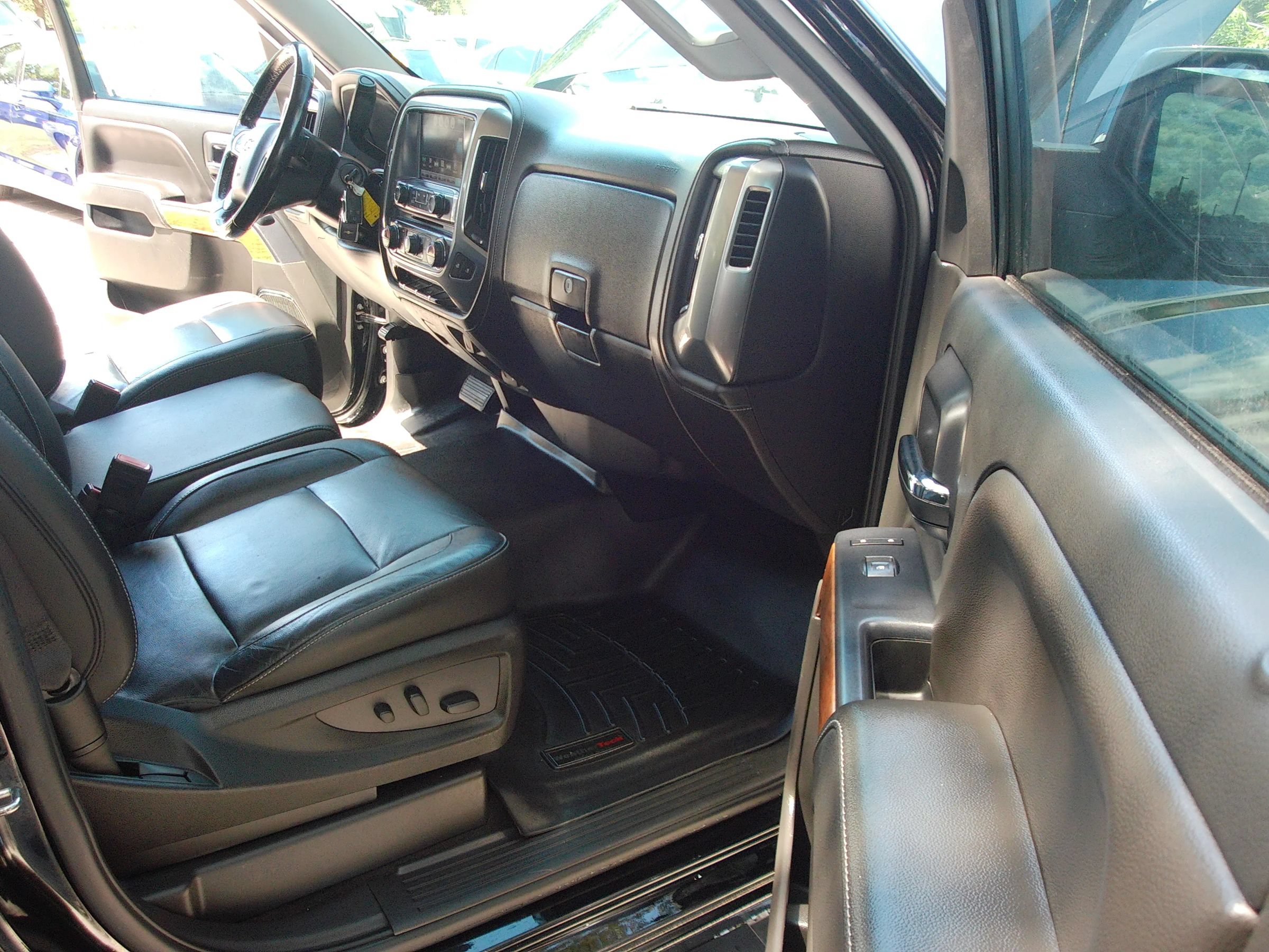 Used 2018 Chevrolet Silverado 1500 LTZ RWD image 36