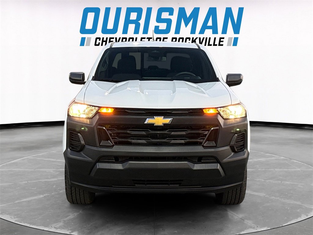 Used 2025 Chevrolet Colorado W/T w/ WT Custom Package image 8