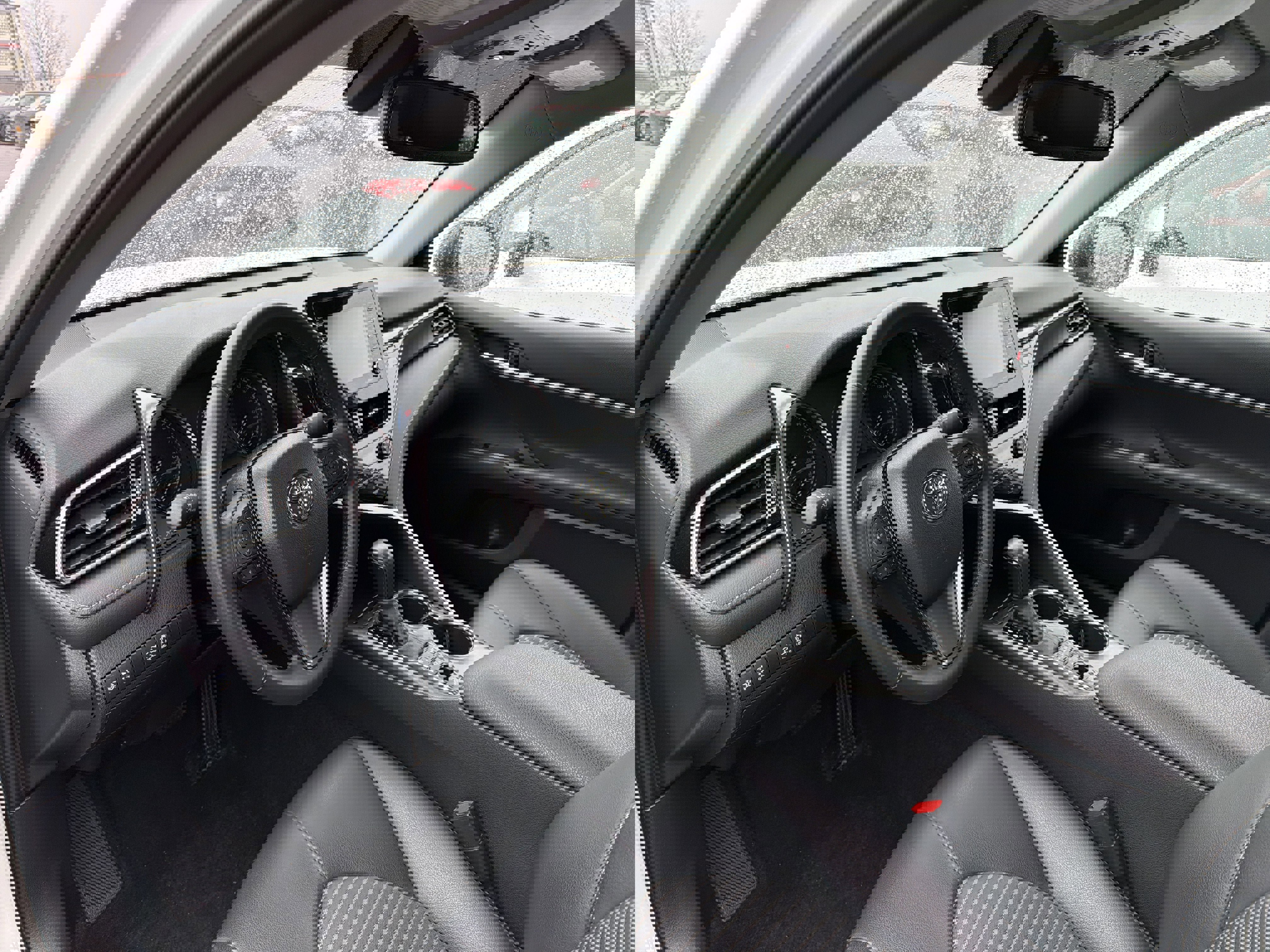 Used 2024 Toyota Camry SE w/ Convenience Package image 9