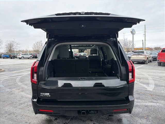 Certified 2025 Ford Expedition Active image 5