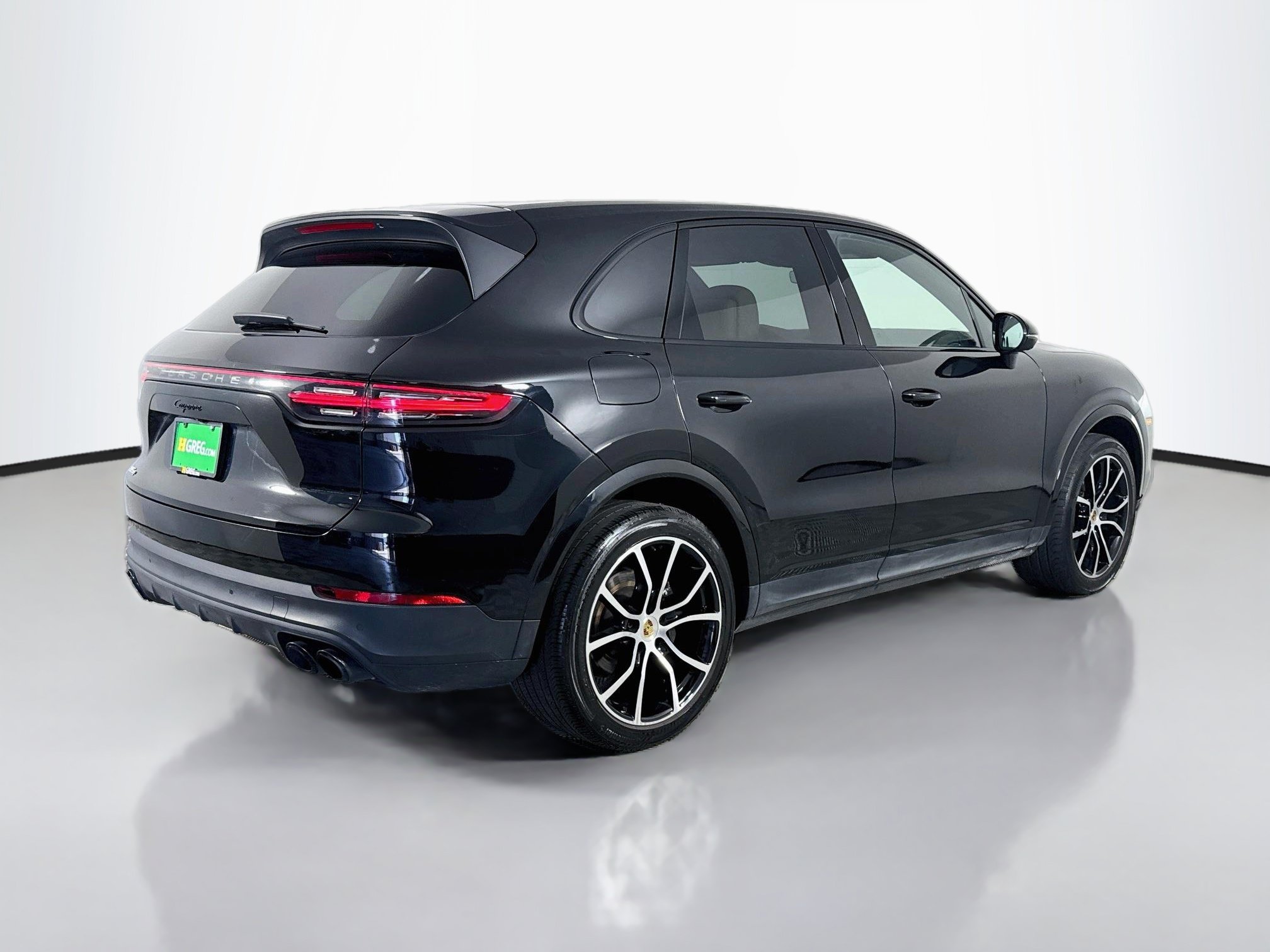 Used 2023 Porsche Cayenne AWD/4WD image 10