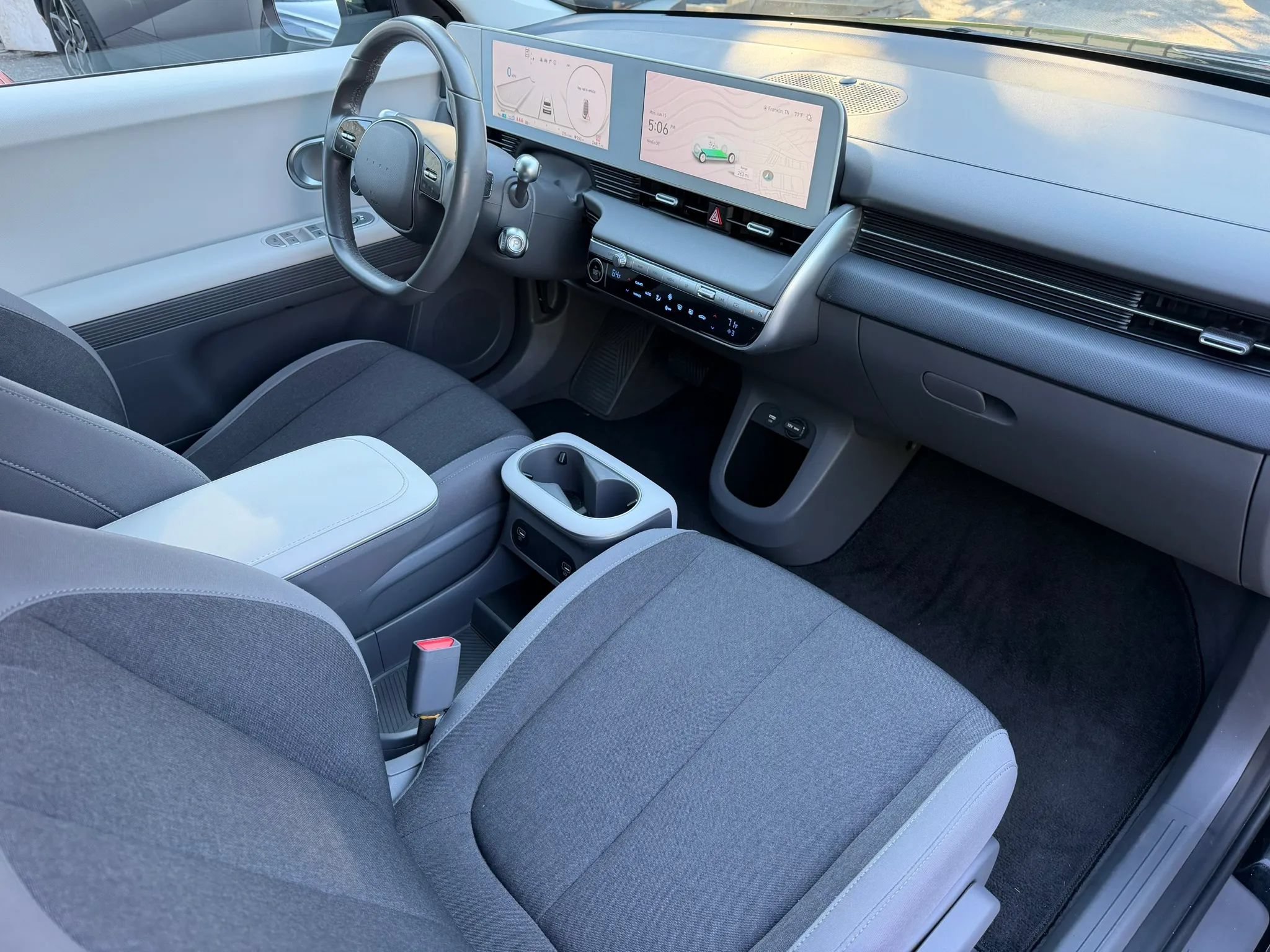 Used 2024 Hyundai Ioniq 5 SE RWD image 21