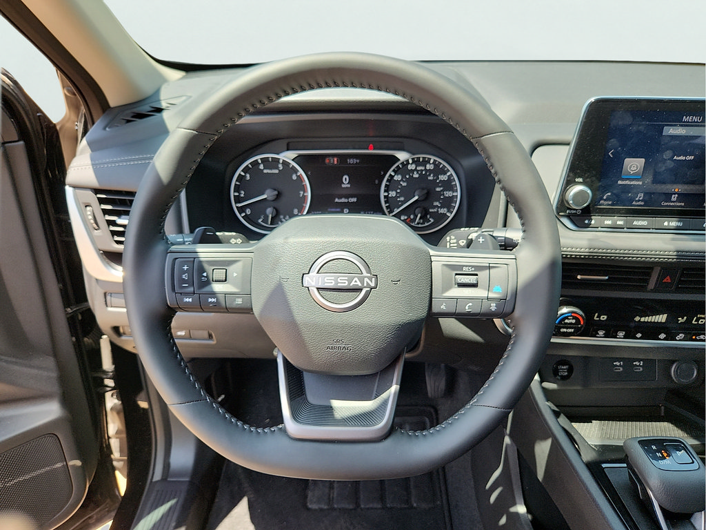 Used 2026 Nissan Rogue SV FWD image 19