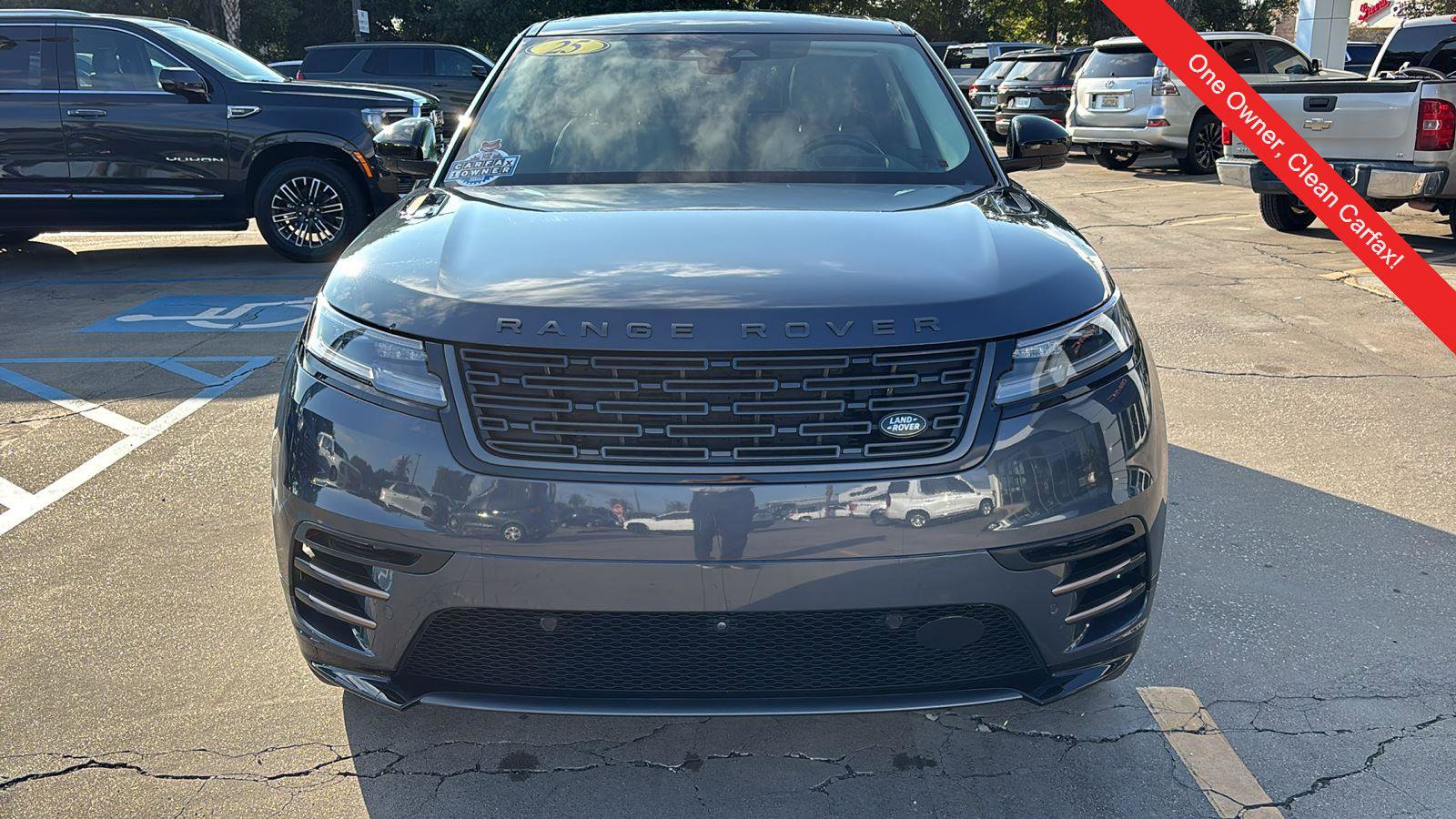 Used 2025 Land Rover Range Rover Velar Dynamic SE image 2