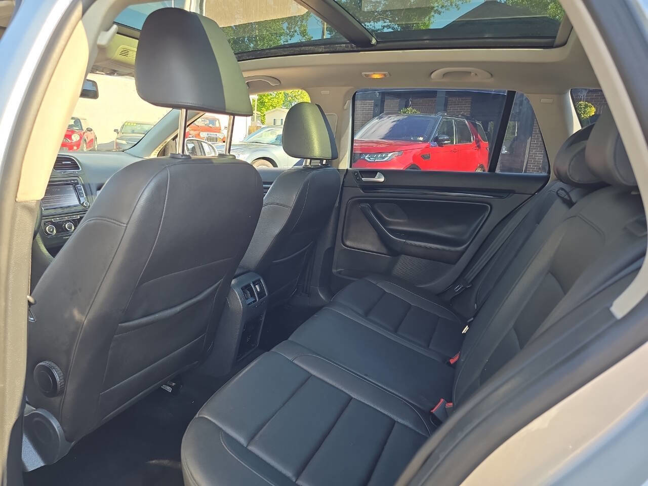 Used 2013 Volkswagen Jetta TDI image 19