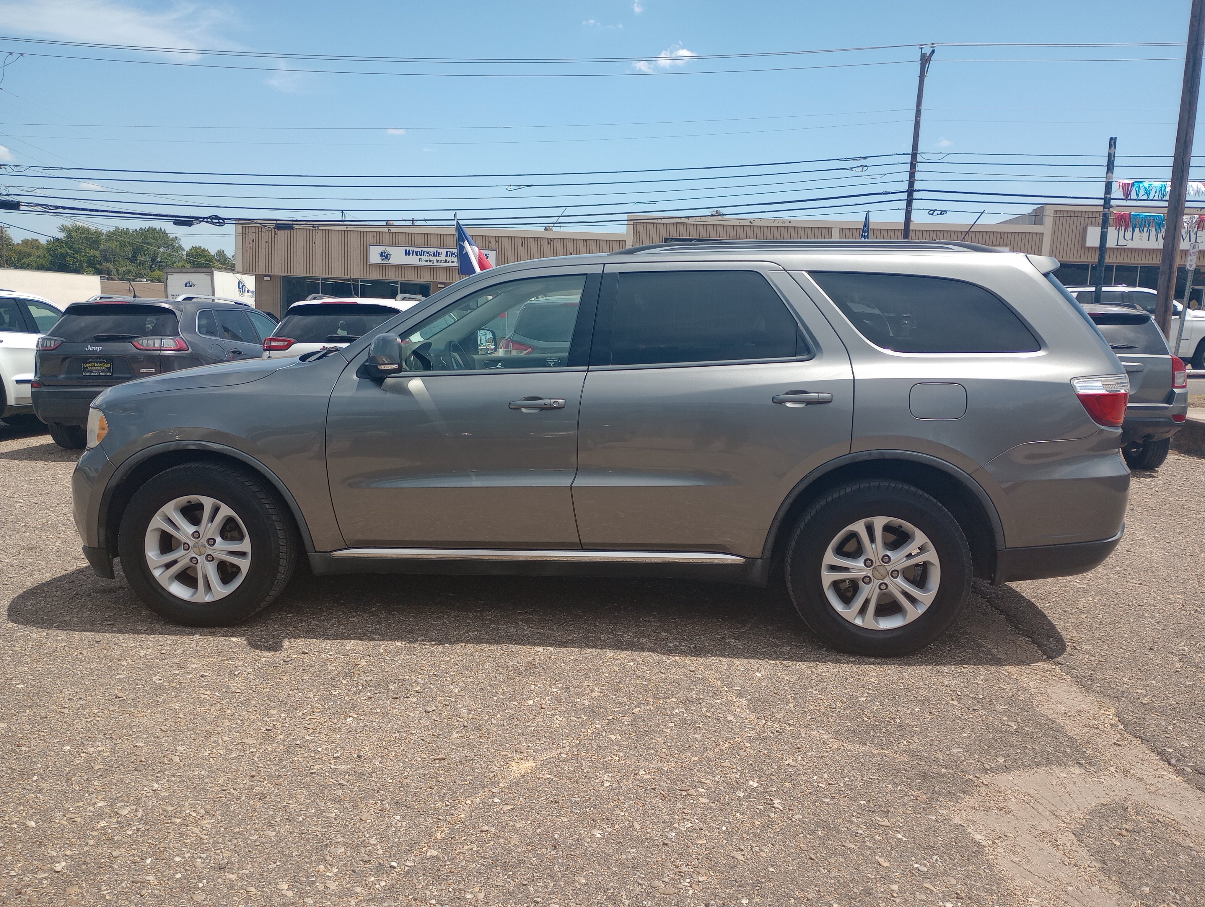 Used 2011 Dodge Durango Crew RWD image 4