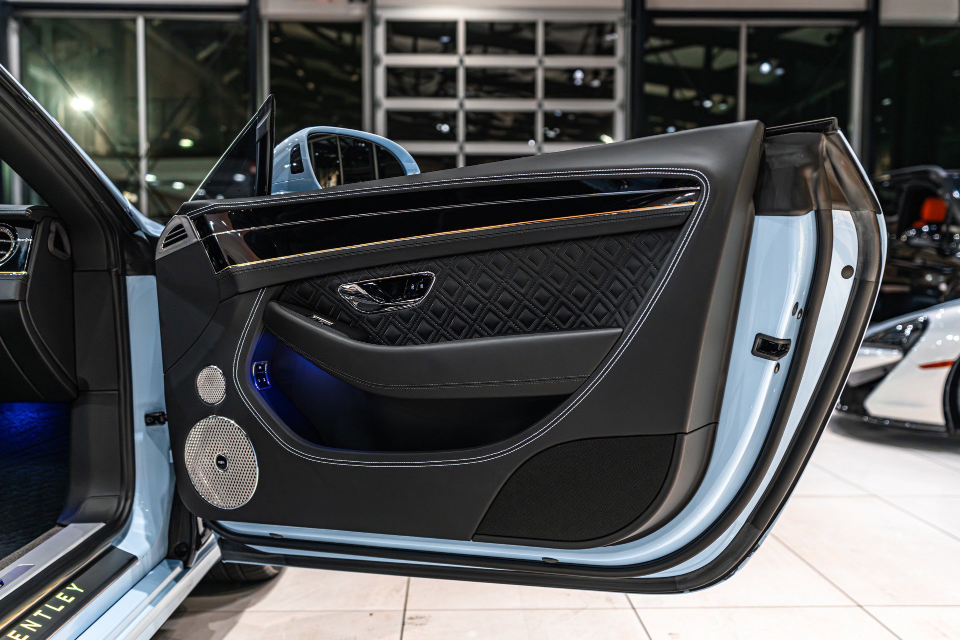 Used 2024 Bentley Continental GT S image 32
