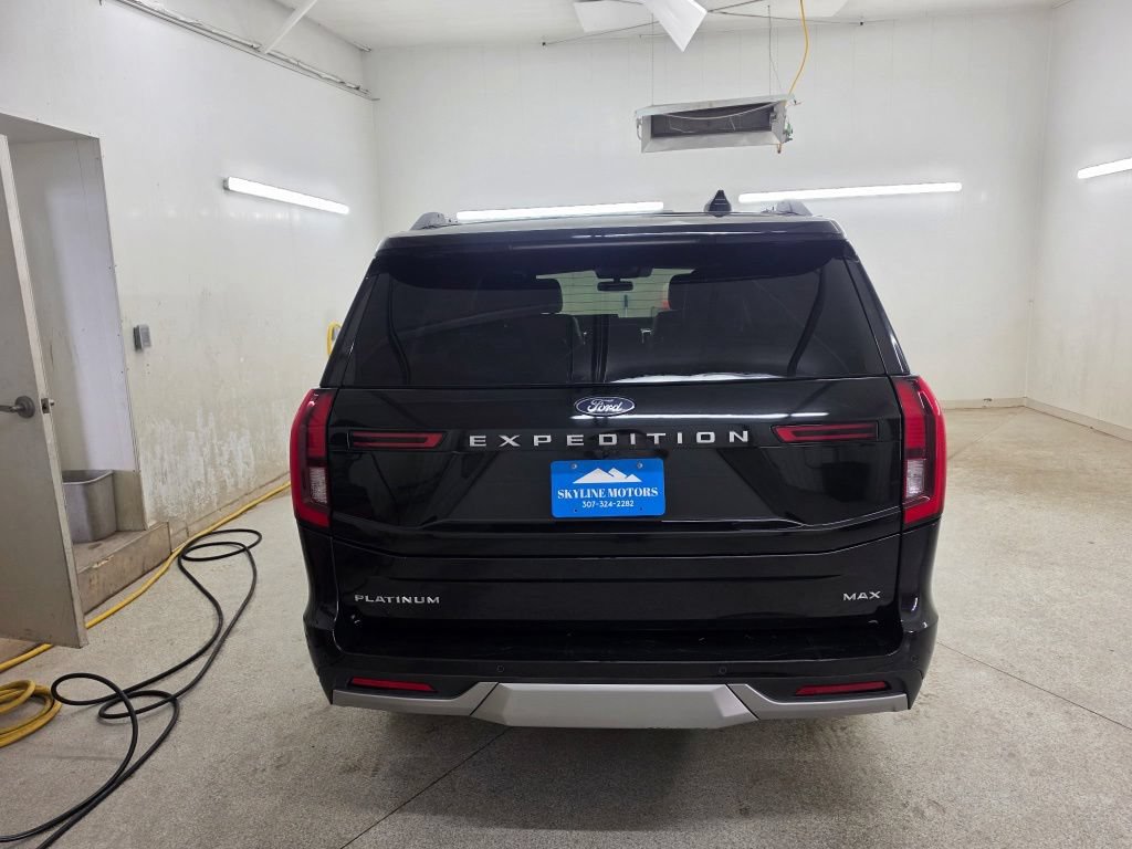 Used 2025 Ford Expedition Max Platinum AWD/4WD image 4