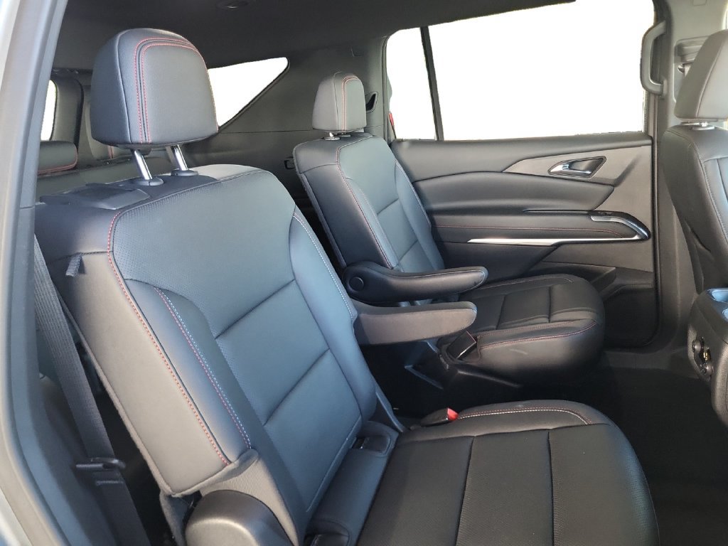 Used 2024 Chevrolet Traverse Z71 AWD/4WD image 22