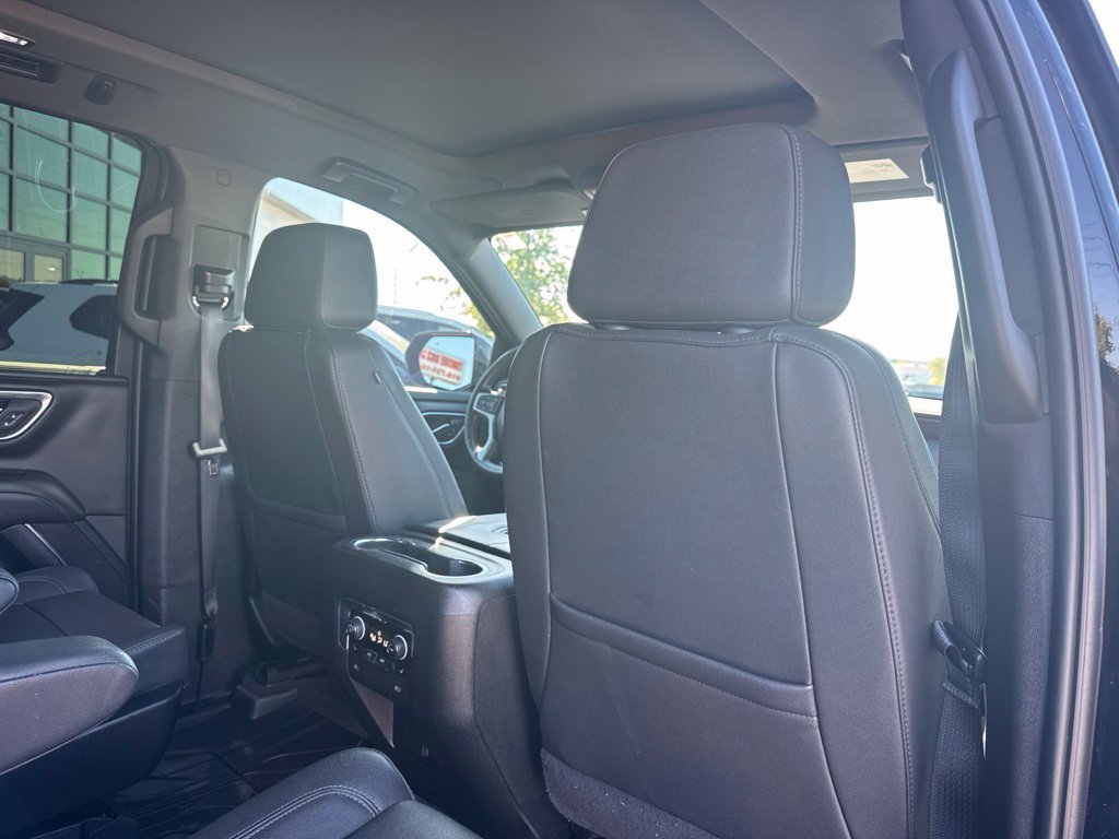 Used 2024 Chevrolet Suburban Z71 w/ Luxury Package AWD/4WD image 27