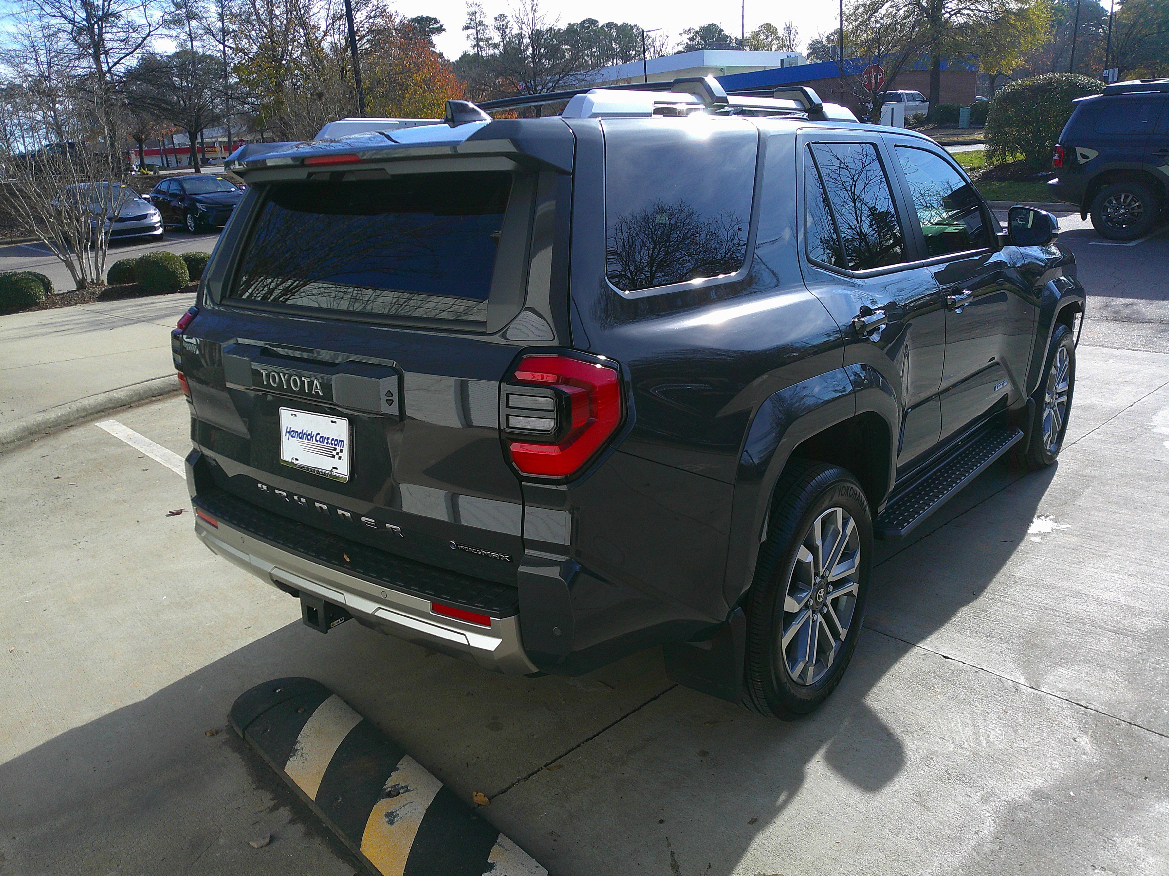 Used 2025 Toyota 4Runner Limited image 12