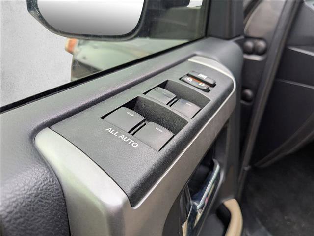 Used 2018 Toyota 4Runner SR5 Premium image 11