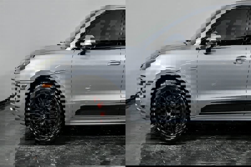 Used 2017 Porsche Macan GTS w/ Premium Package Plus image 6