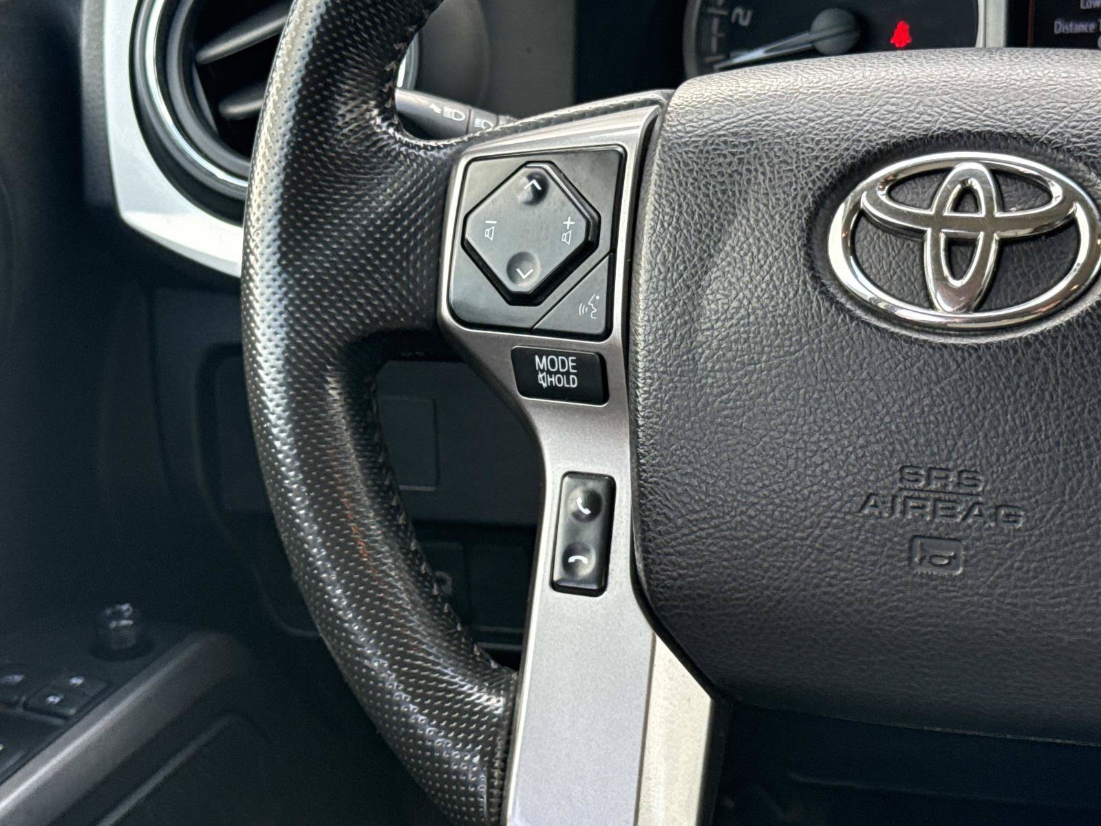 Used 2022 Toyota Tacoma SR5 RWD image 14
